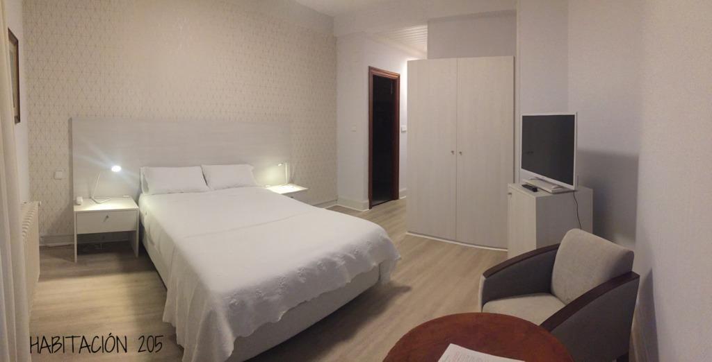 Hostal Vista Alegre Castro Urdiales Exteriör bild